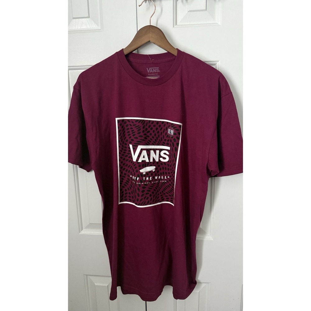 VANS Off the Wall T-Shirt In A Sz Large NWT .Style # VN0A Classic Fit Burgundy